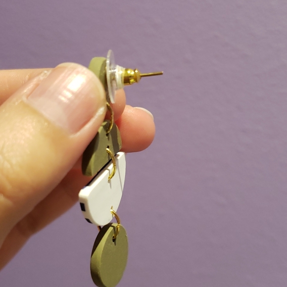 Navy and White Striped Green Earrings - Picture 6 of 7